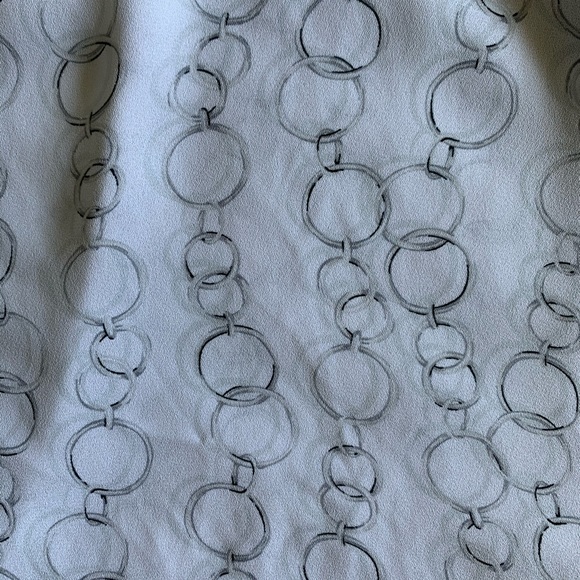 Worthington Chain Print Sleeveless Blouse - Picture 4 of 8